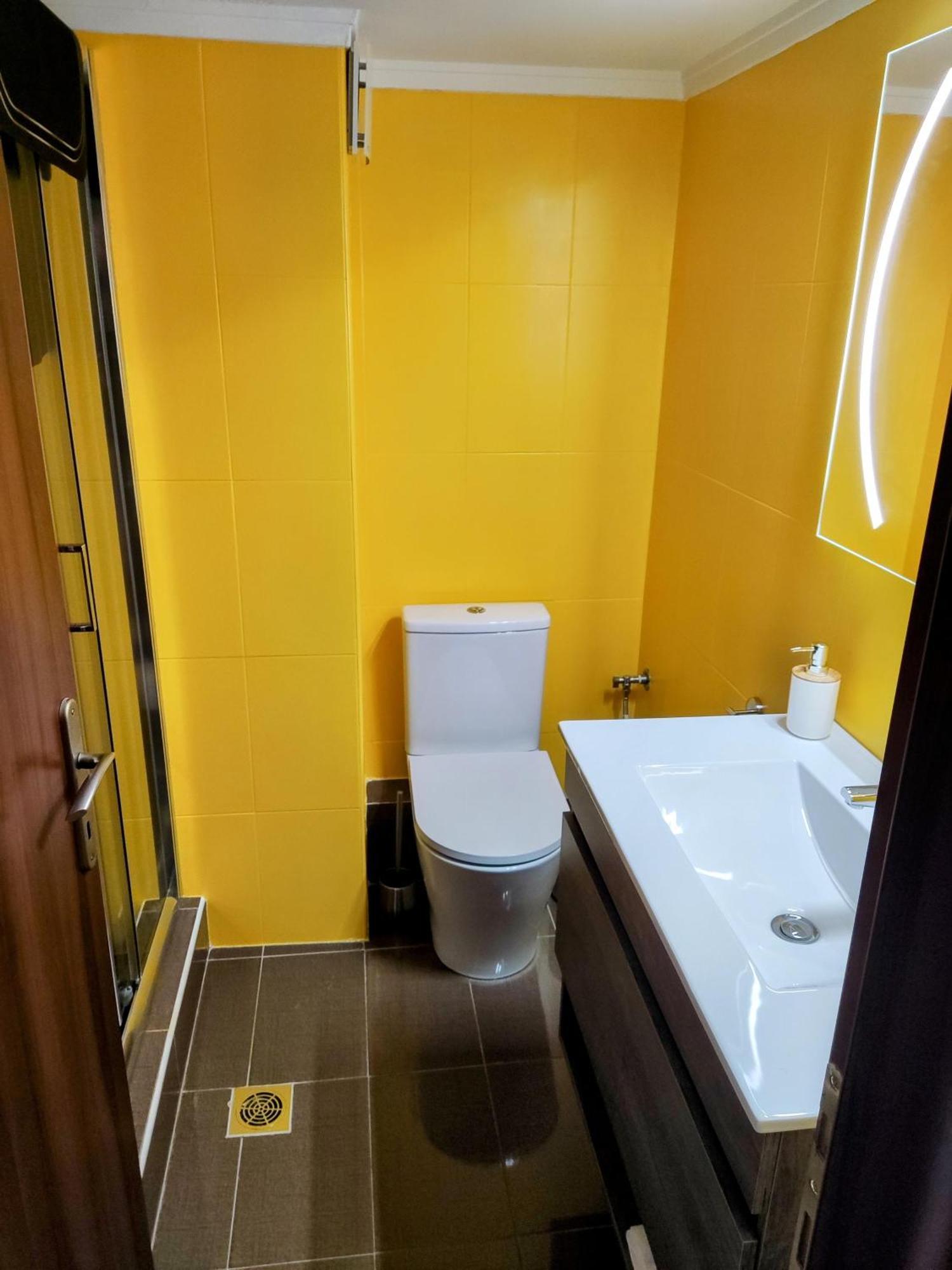 Cozy Apt! Friends & Family - Private Paid Parking Appartement Thessaloniki